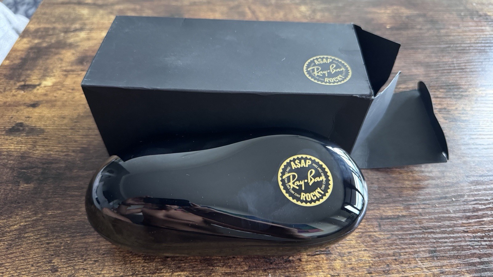 Ray-Ban Wayfarer Puffer | White Fram | Black Lenses – New in Box