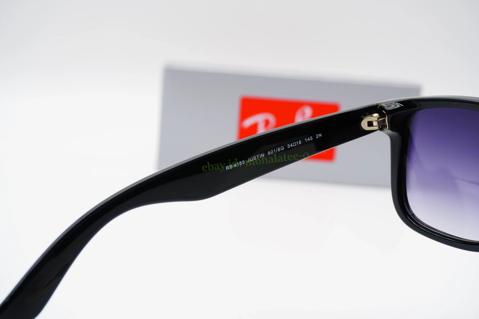 Ray-Ban Justin RB4165 Classic Sunglasses 54mm Matte Black Gray Gradient UV