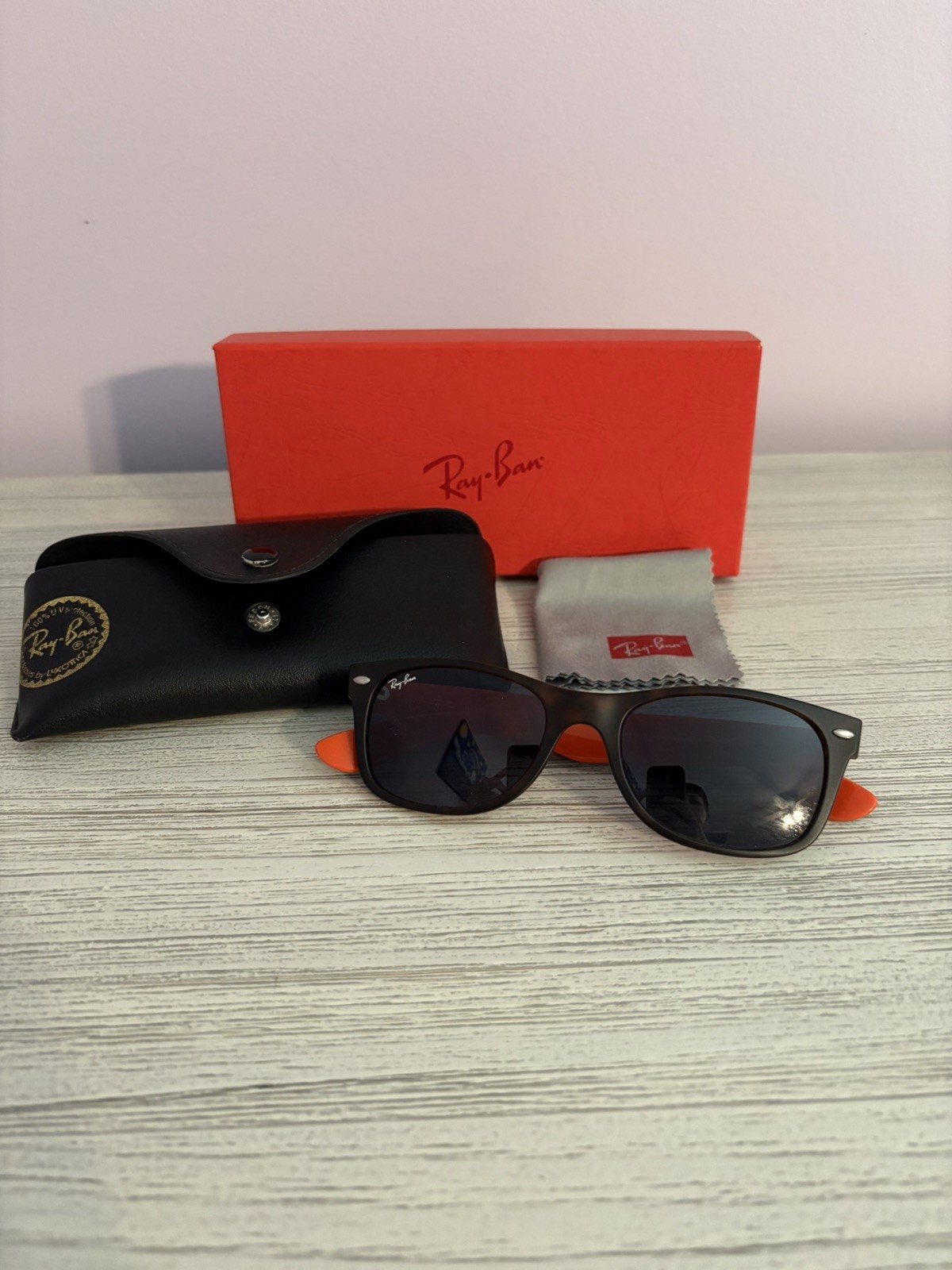 Ray-Ban Wayfarer RB2132 Sunglasses Brown Frame 6180/R5 52018 3N