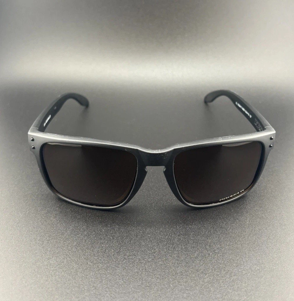 Oakley 0OO9417 Men’s Holbrook XL Sunglasses