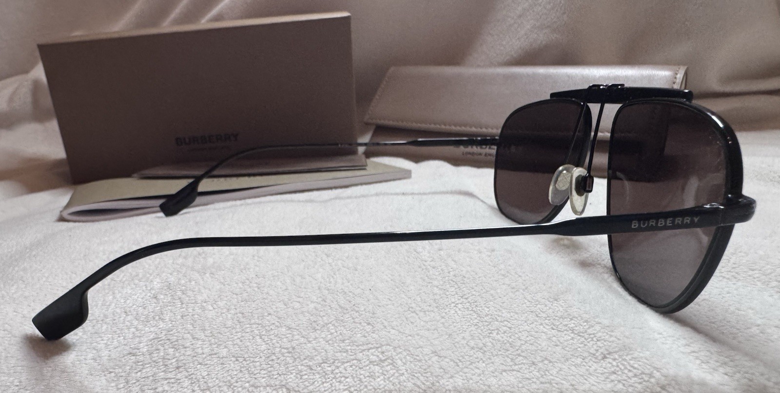 AUTHENTIC BURBERRY Sunglasses B 3121 Square Irregular Black Aviator Check BE3121