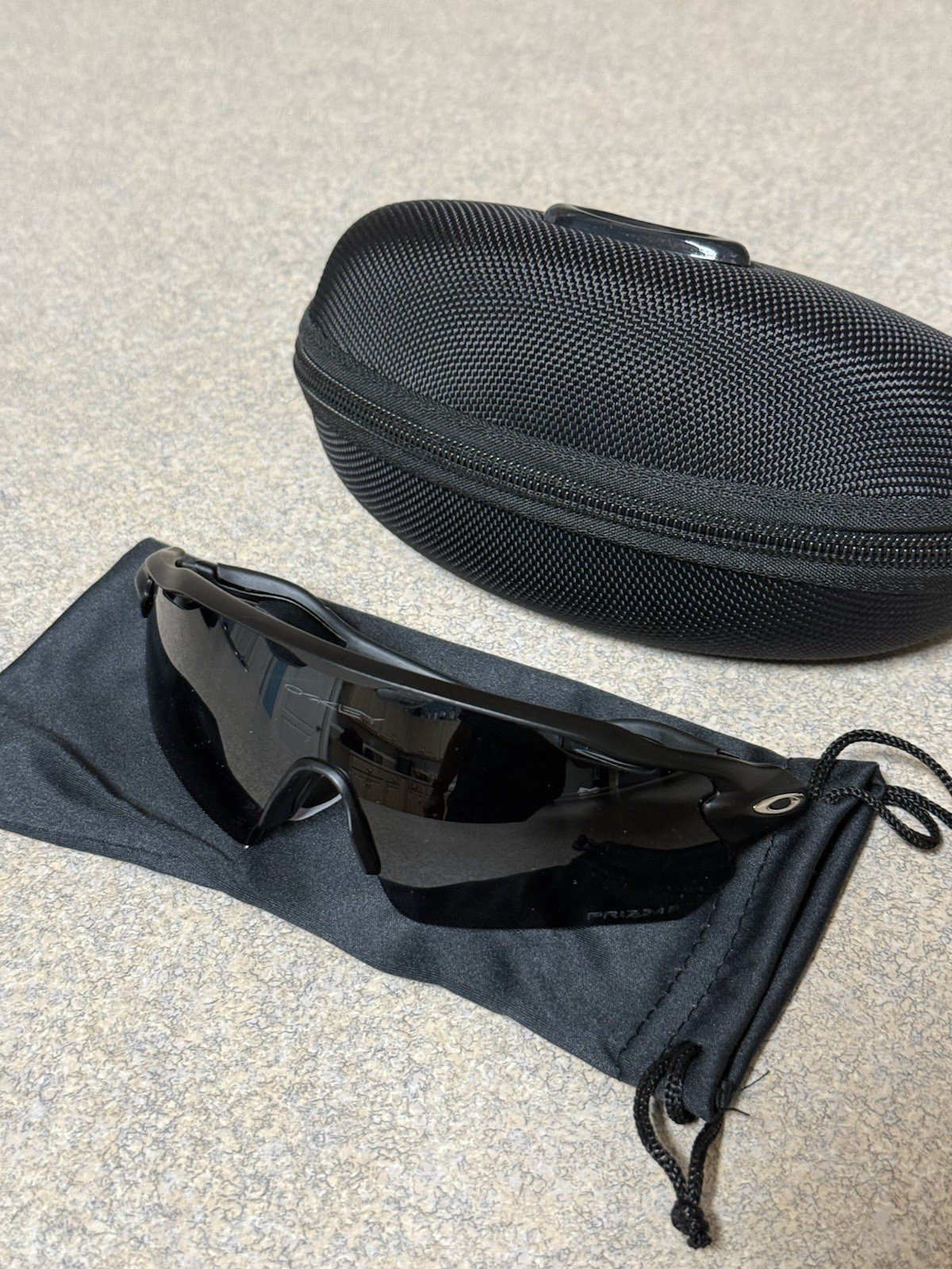 OO9208 Oakley Radar Ev Path Men’s Sunglasses Black Frame Black Prizm Lense
