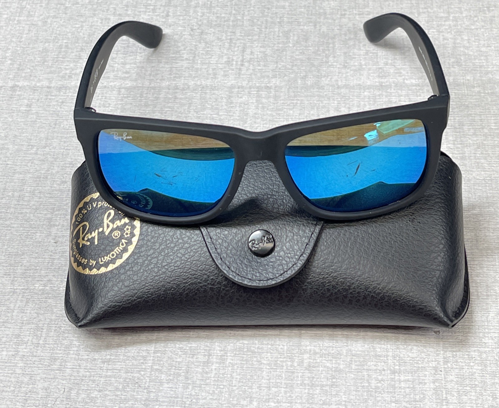 Ray Ban RB 4165 Justin 622/55 145 mm Sunglasses