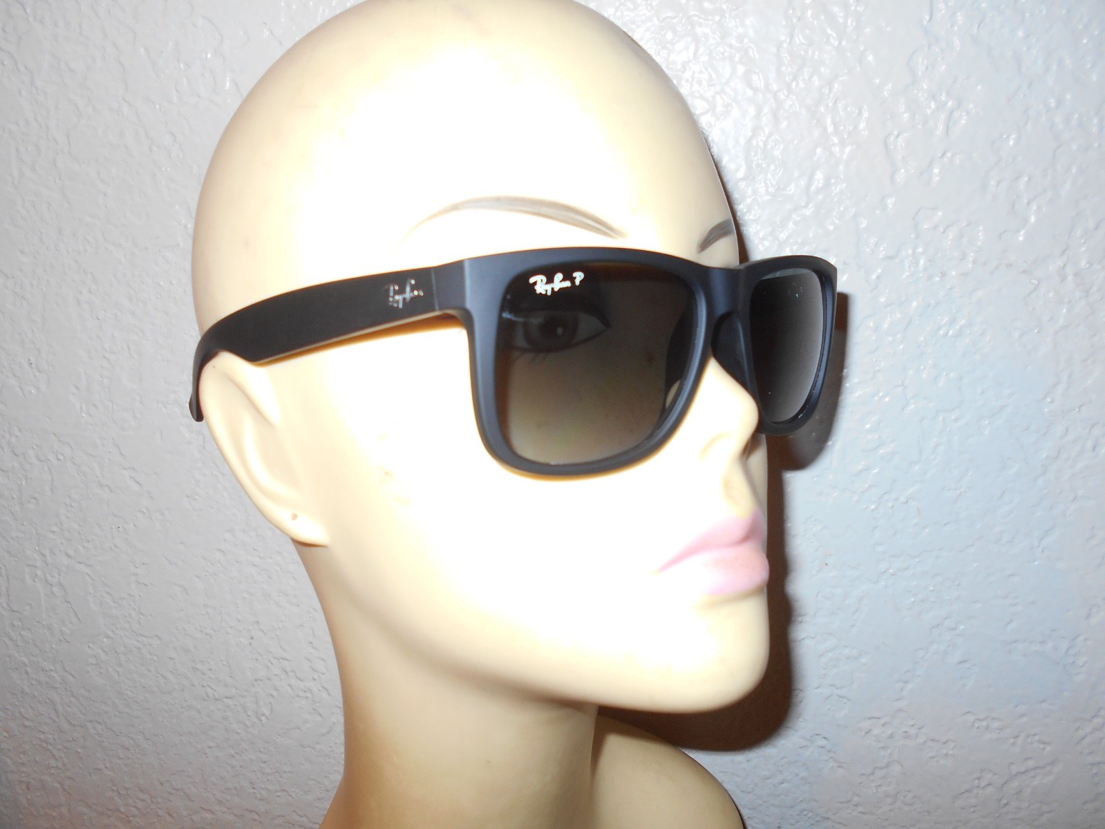 Ray Ban RB 4165 Justin 622/T3 Matte Black Frame Gray Polarized Sunglasses