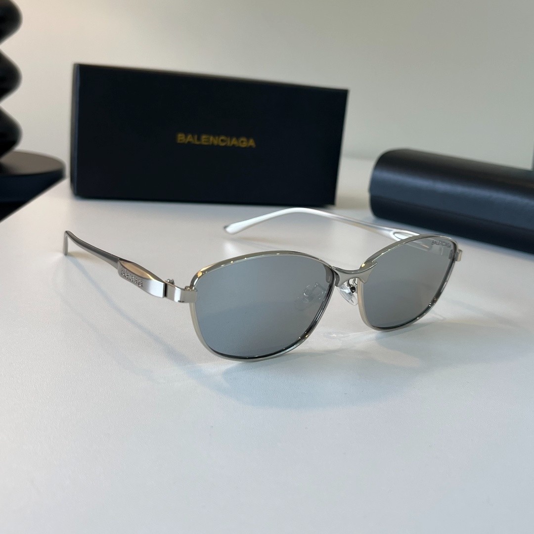 BALENCIAGA BB0245S Oval Sunglasses Model:BB0245S, Size:59-16-135