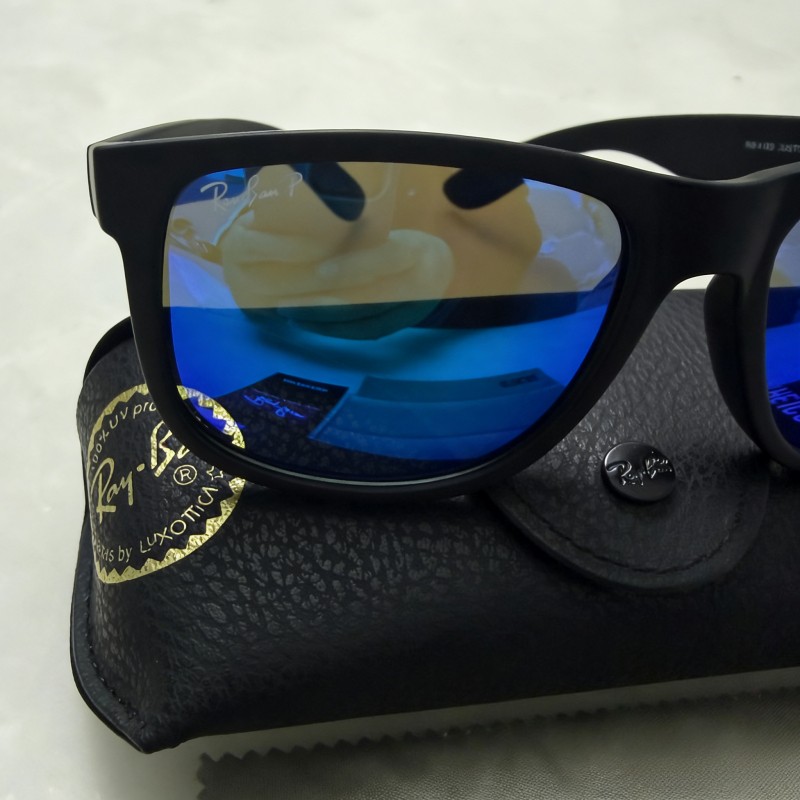 Ray-Ban Classic Polarized sunglasses Justin RB4165 622 55 Blue Lens Black Frame