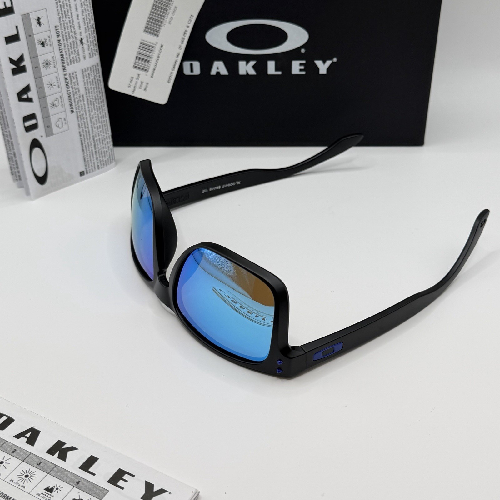 Oakley Holbrook XL – PRIZIM P SUNGLASSES