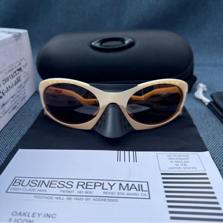 Oakley PLANTARIS Sunglasses 9437-0363 Matte Transparent Yellow PRIZM Brwon Lense