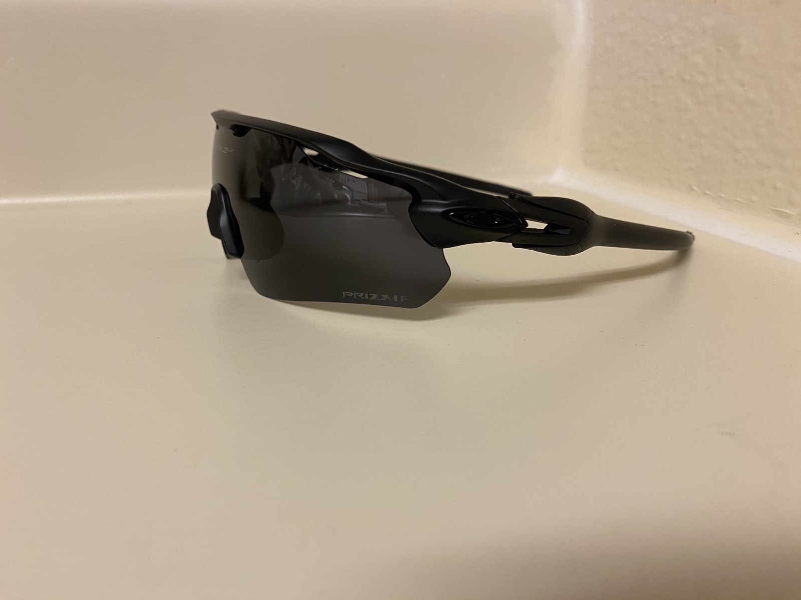 NEW Oakley 009208 Radar Ev Path Men’s Sunglasses Matte Black Frame – Prizm Lens