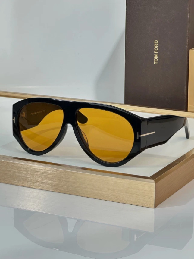 TOM FORD Bronson TF1044 Unisex Sunglasses 60□12-140