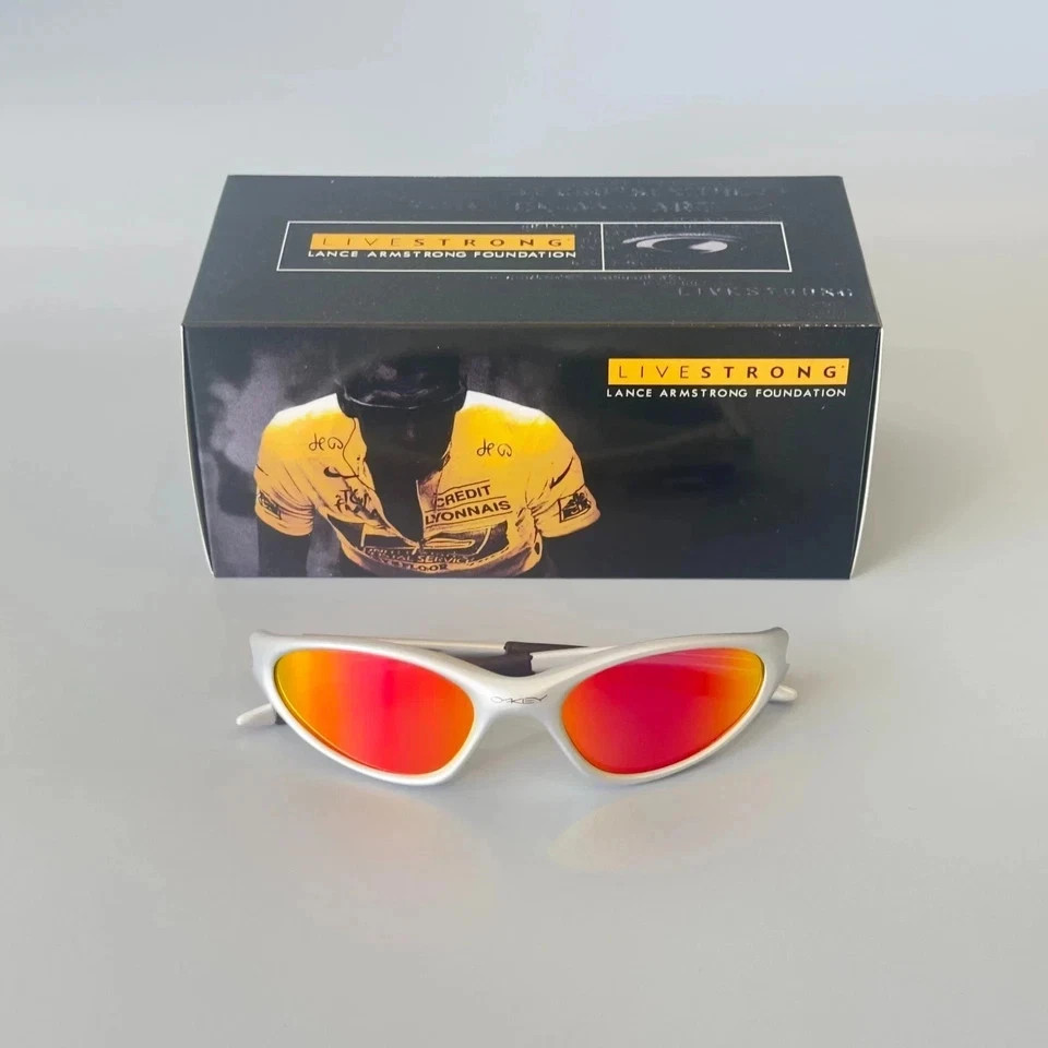 Oakley Mitute 1.0 Silver Rainbow Vintage Sunglasses Gorpcore USA Y2K Avantgarde