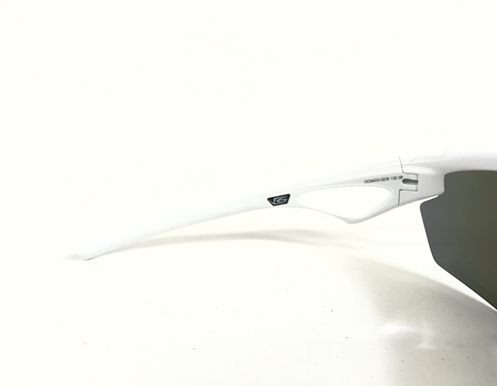 Oakley Sunglasses Sphaera OO9403-0236 Matte White with Prizm Sapphire Polarized