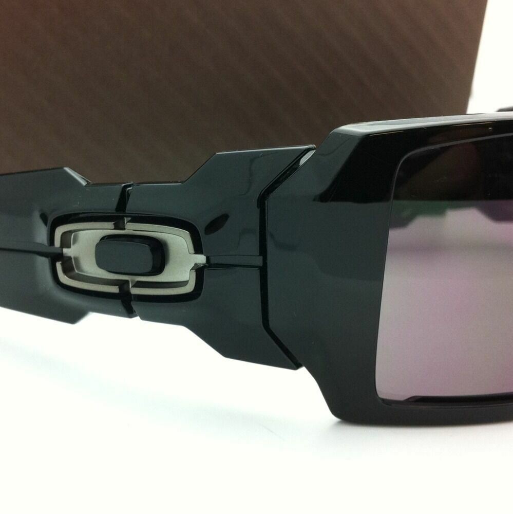 New Oakley Sunglasses OIL RIG OO9081 03-460 Shiny Black Frames with Grey Lenses