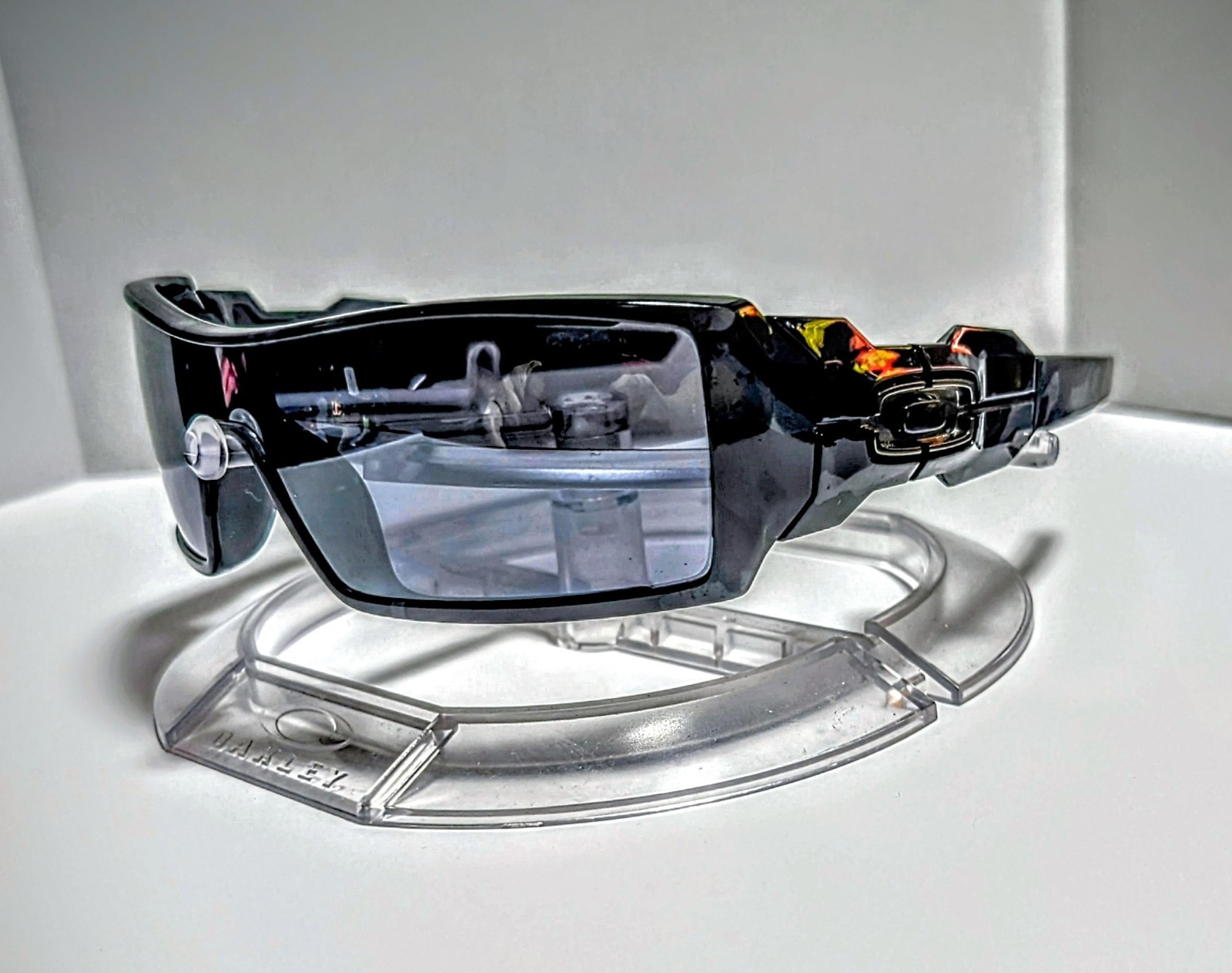 Shadow Camo Oakley Oil Rig Sunglasses w/ Smoke Polarized Lenses – MINT AUTHENTIC