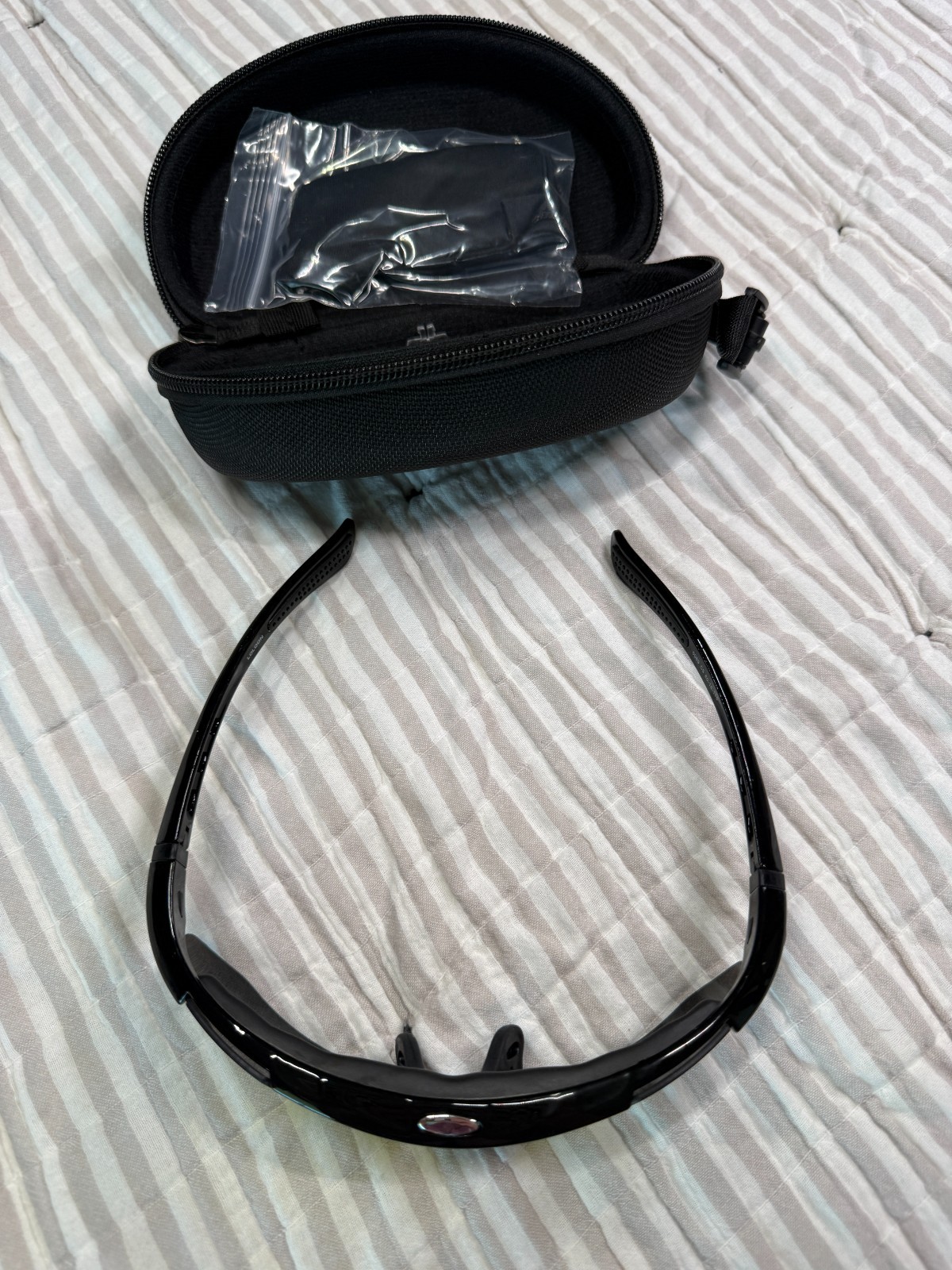 LOLOON Polarized Sports Sunglasses Cycling Running Fishing UV400 w/ Case New