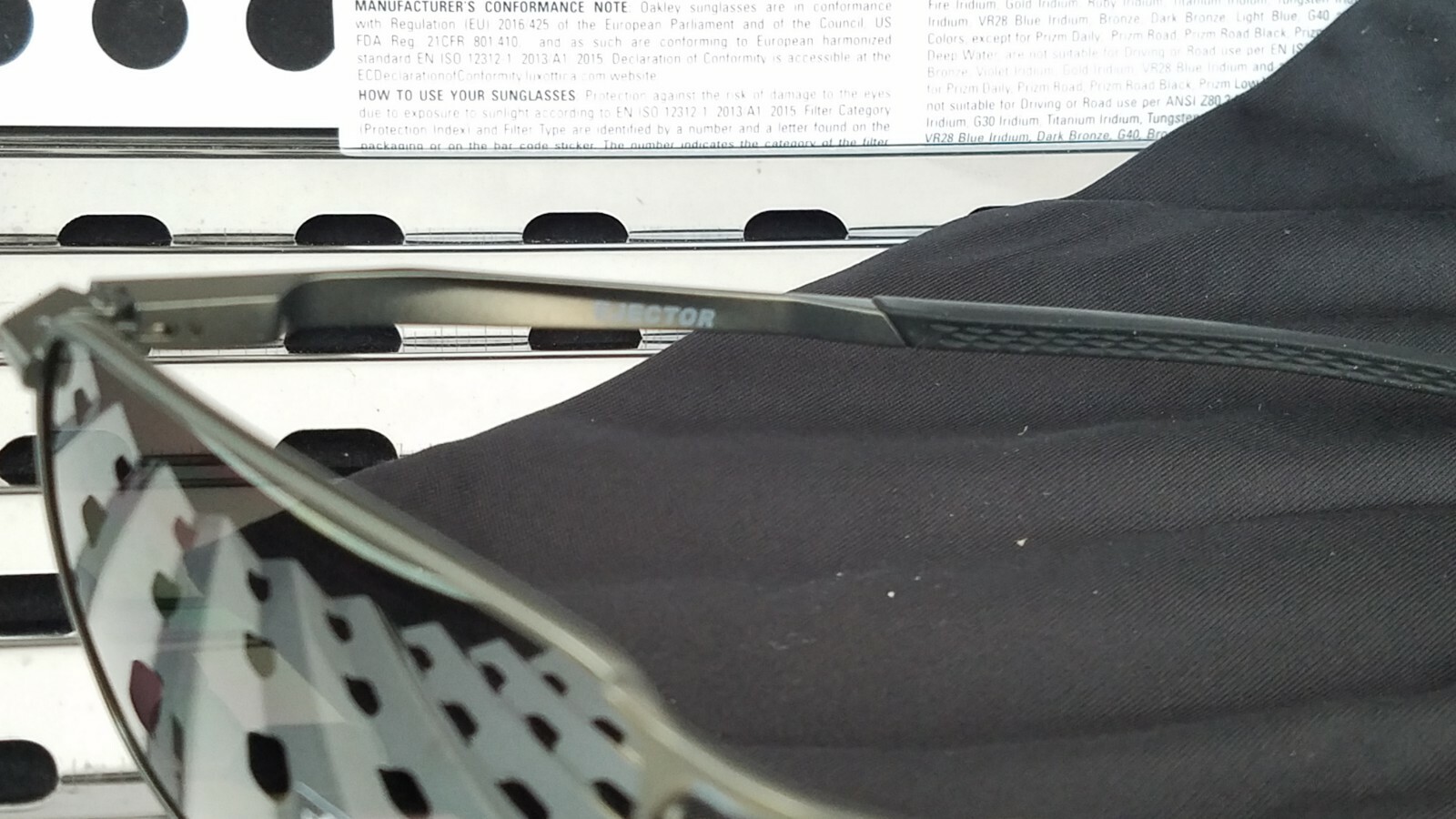 New Oakley EJECTOR Sunglasses 4142-0358 Carbon w/ Prizm Black Polarized