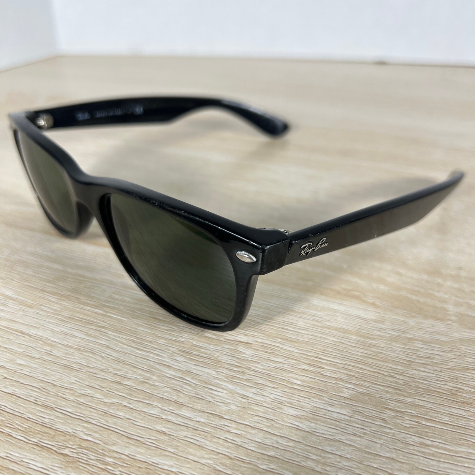 Ray-Ban RB2132 New Wayfarer 901 Sunglasses Black READ DESC 55-18 Italy