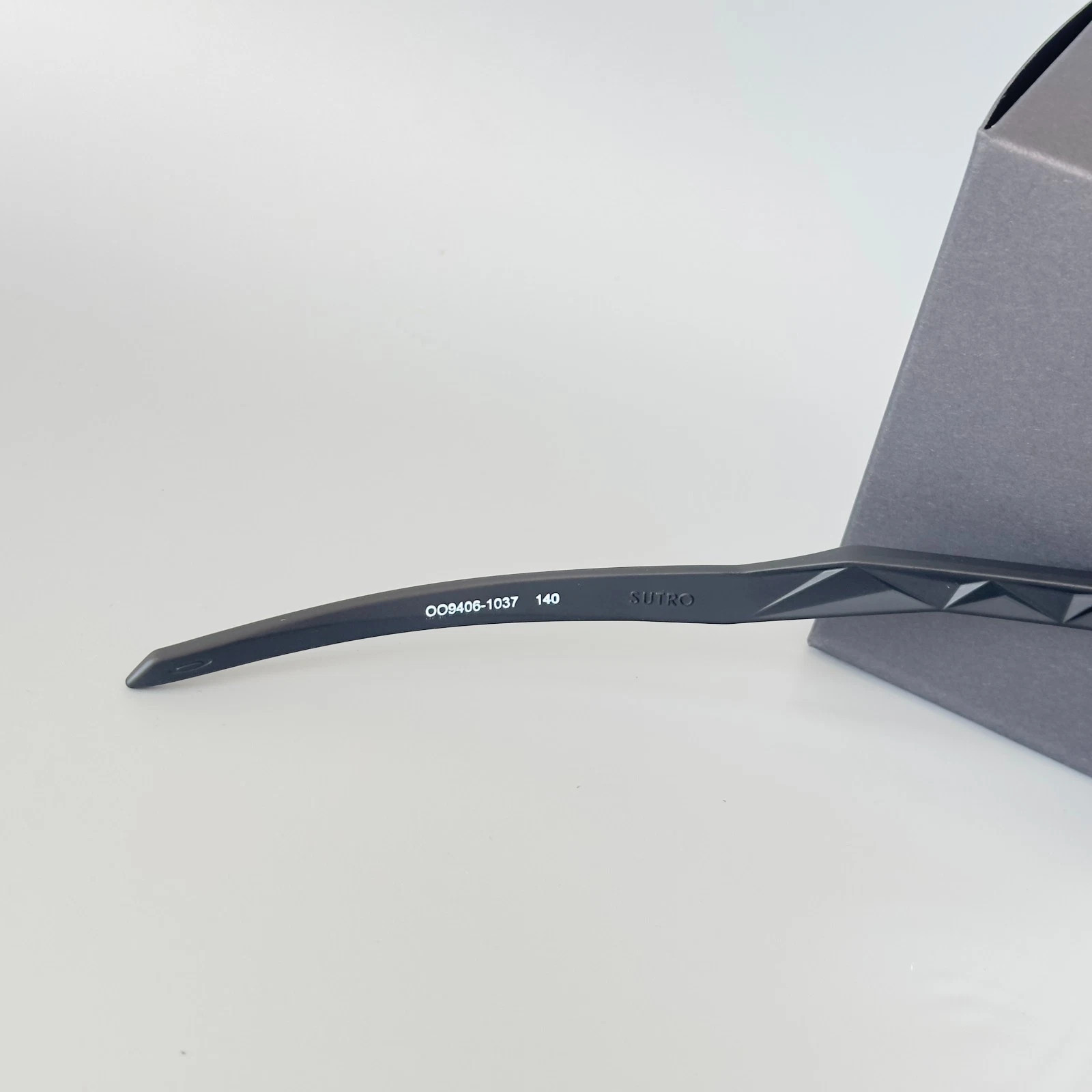 Oakley SUTRO Sunglasses OO9406 Matte Black/Black Lens / PRIZM / SBBIN BOX