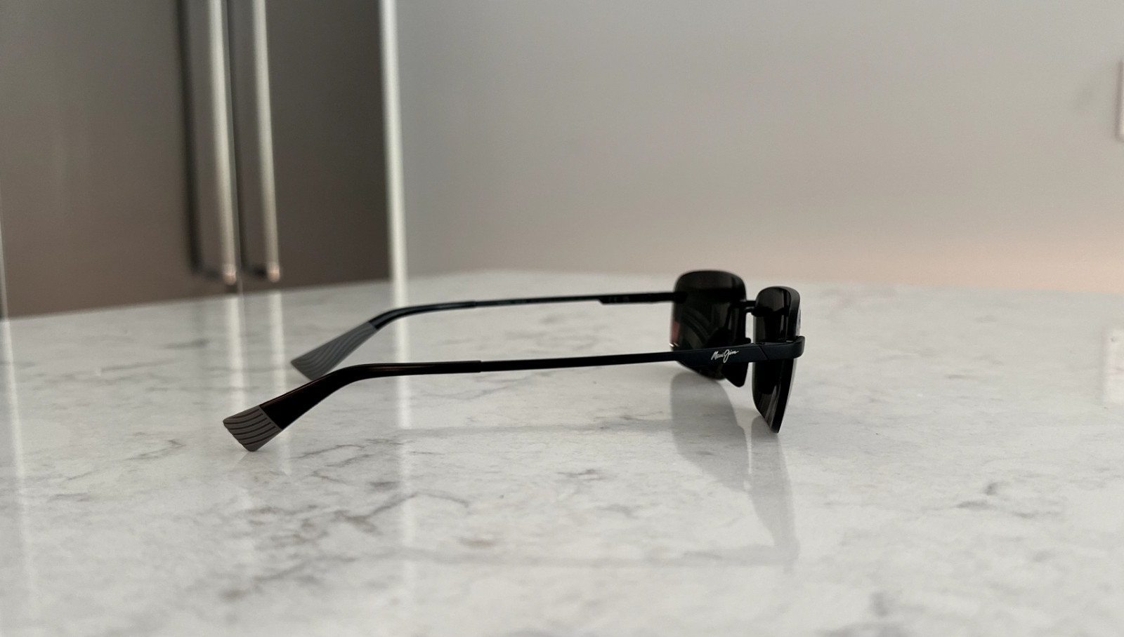 Maui Jim Lanakila PolarizedPlus2 Sunglasses – Black Titanium Frame w Grey Lenses