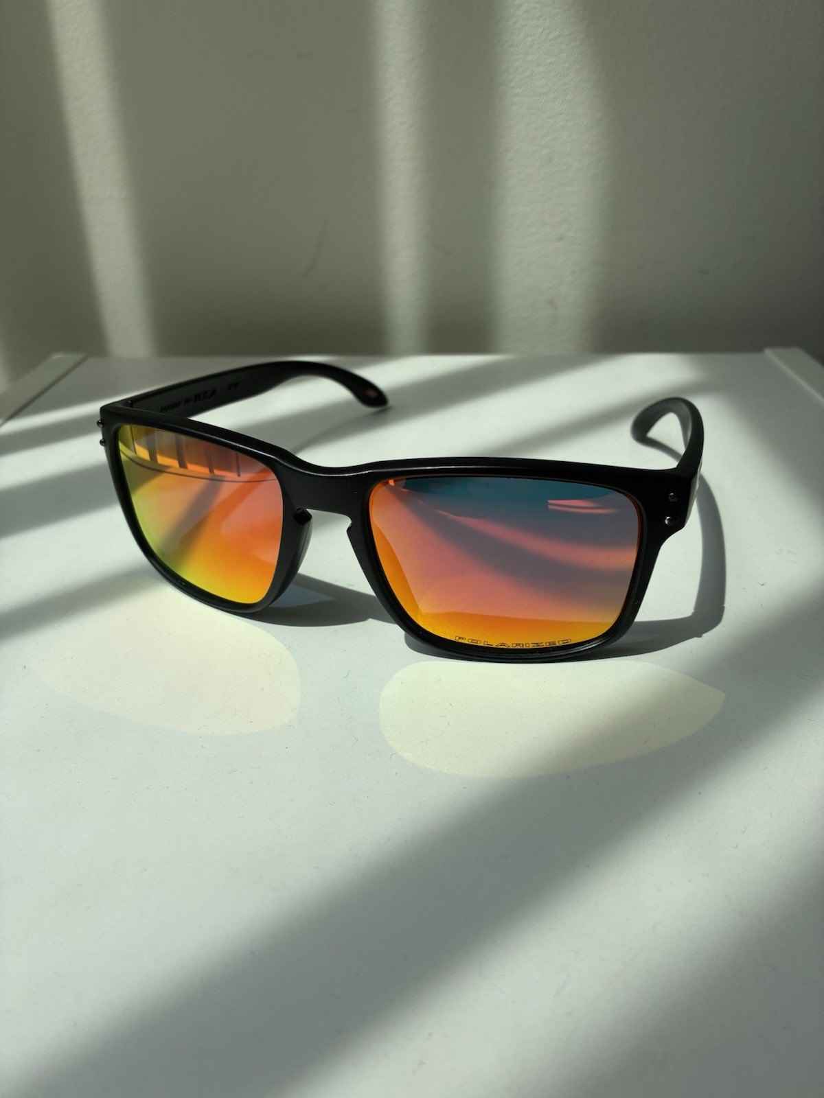 NEW Oakley 009102 Holbrook Sunglasses Black Frame – Orange/Yellow Polarized Lens