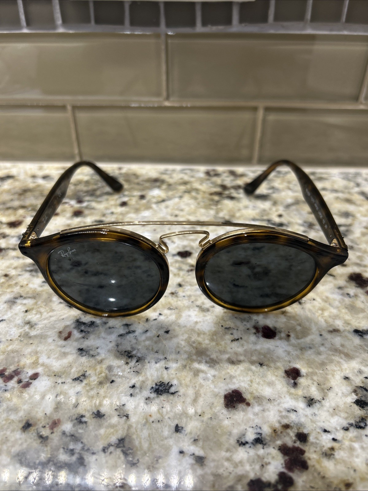 Ray-Ban Tortoise Shell Cat Eye Unisex Adults Sunglasses