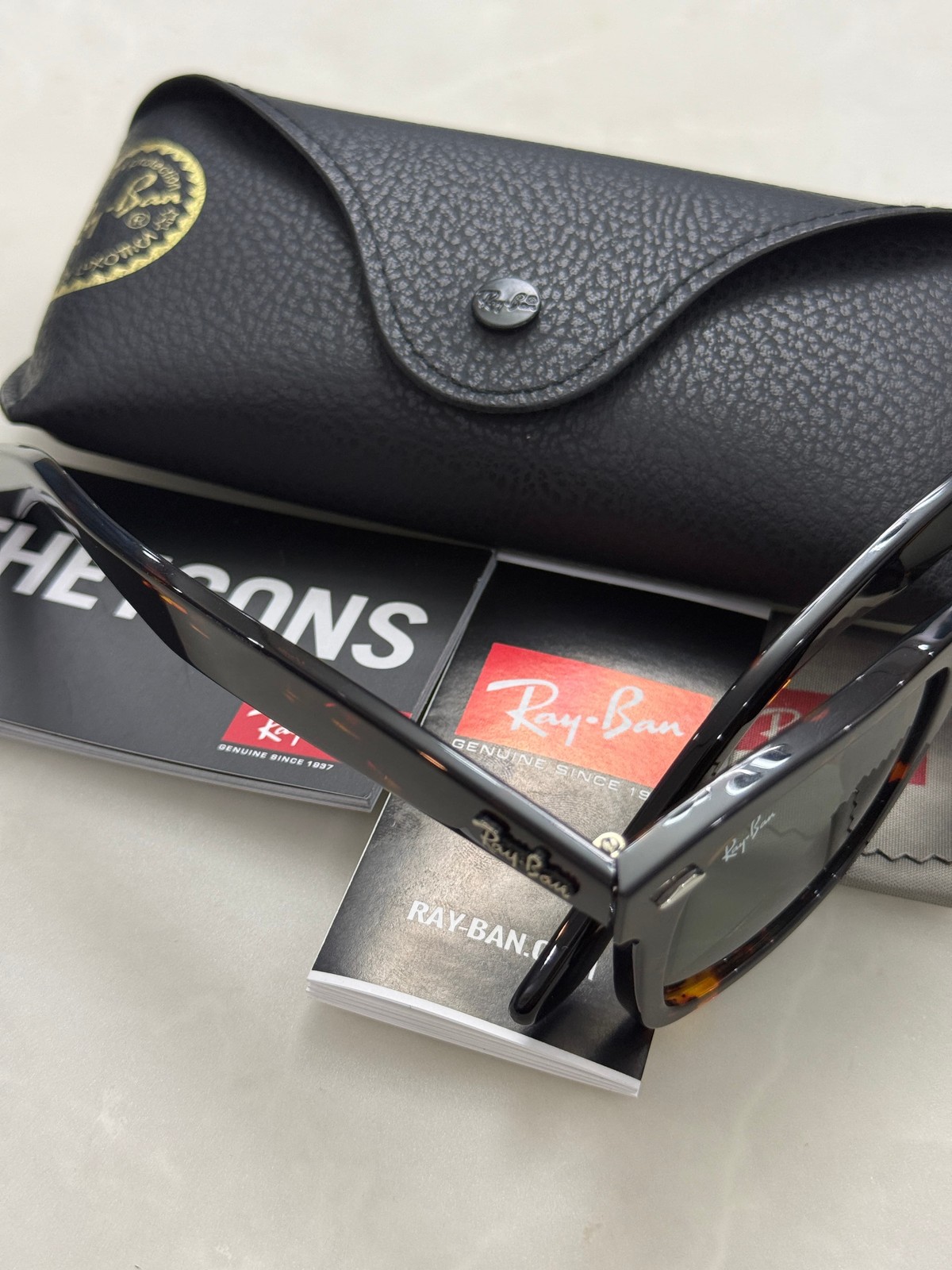 Ray-Ban Sunglasses RB2140 902 Original Wayfarer Tortoise Frame Green Lenses 50mm