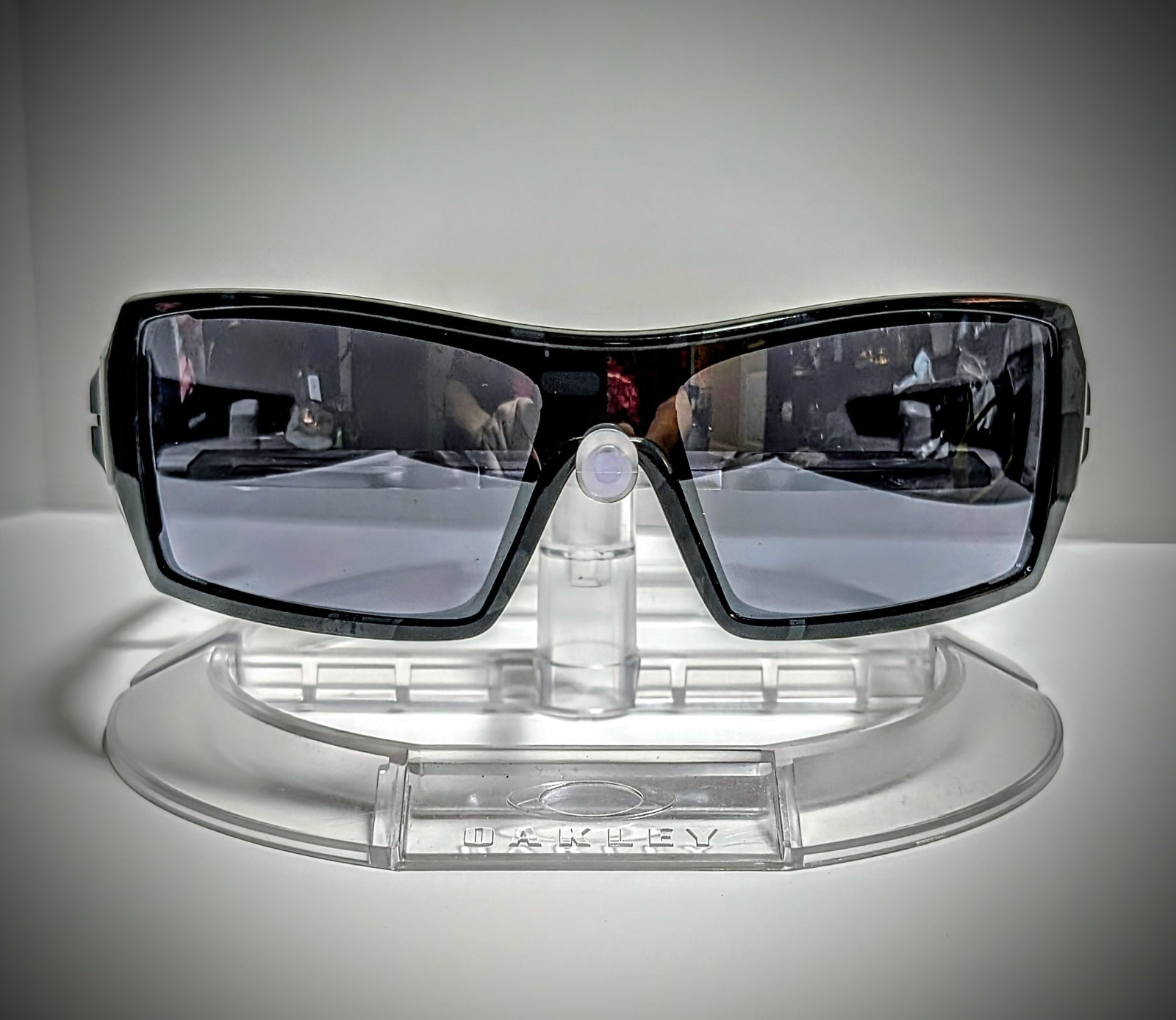 Shadow Camo Oakley Oil Rig Sunglasses w/ Smoke Polarized Lenses – MINT AUTHENTIC