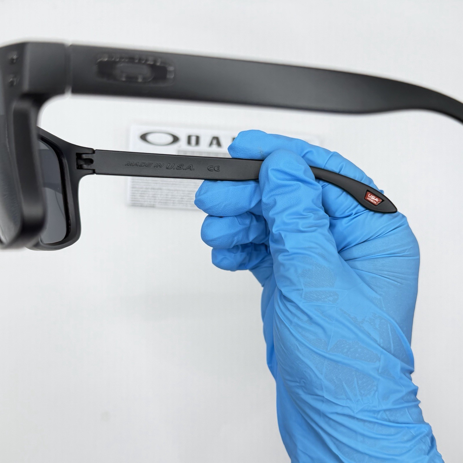 OAKLEY Standard Issue Holbrook™ 57/18 matte black accent sunglasses