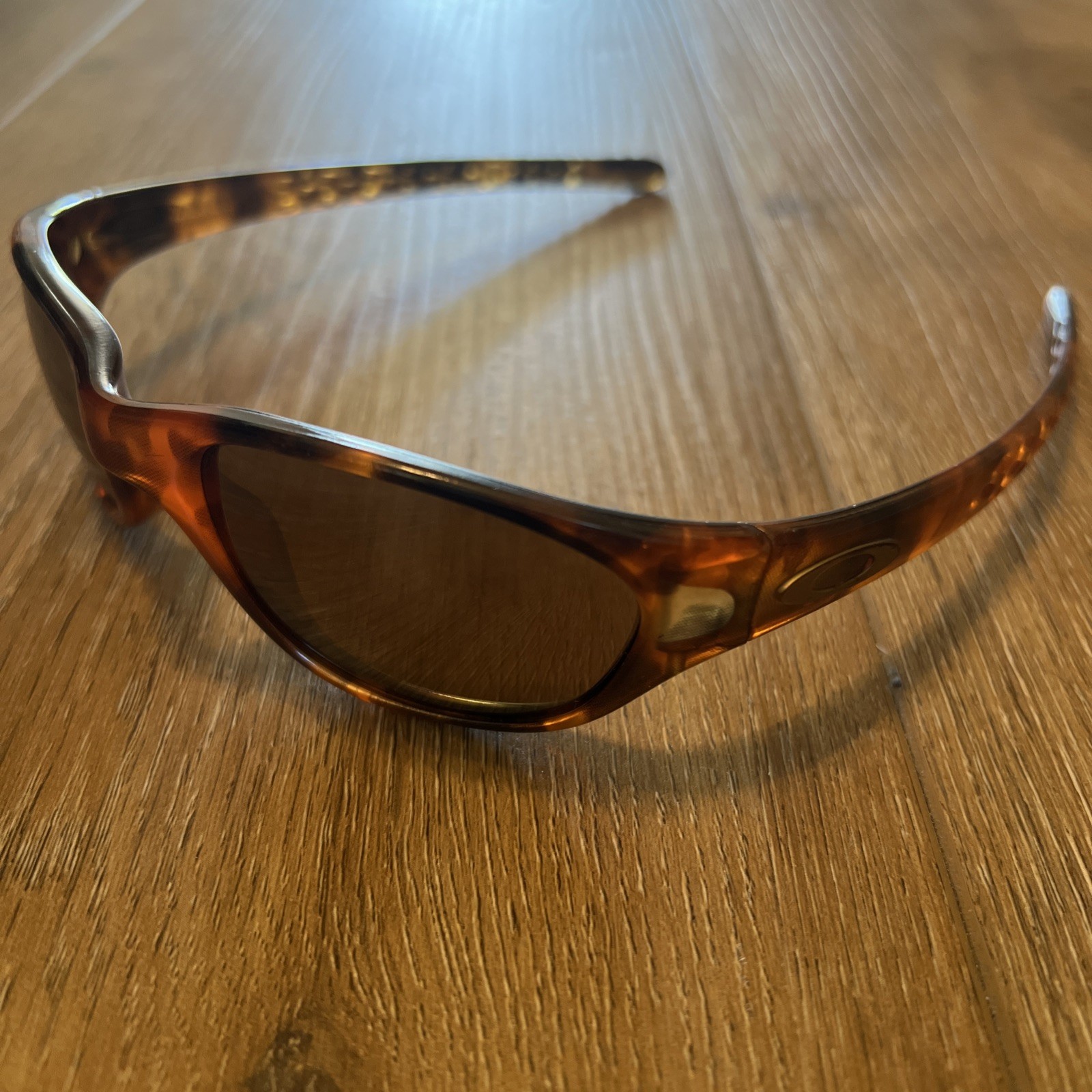 Vintage Oakley Tens 1.0 Brown Tortoise Wrap Sunglasses FRAMES ONLY Made In USA