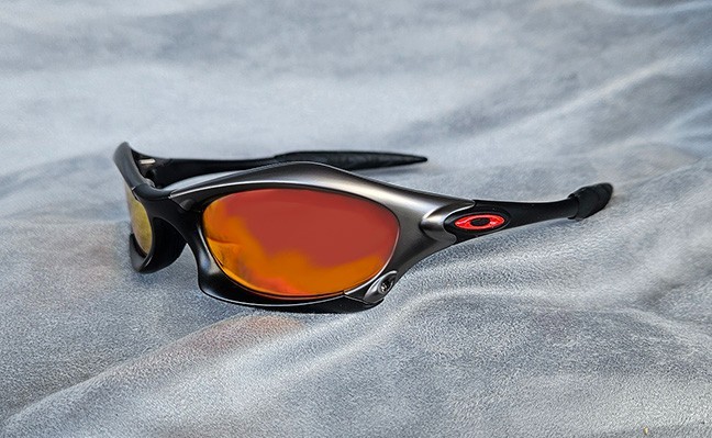 Oakley Splice Sunglasses Gunmetal Black Frame FIRE lense, NEW.