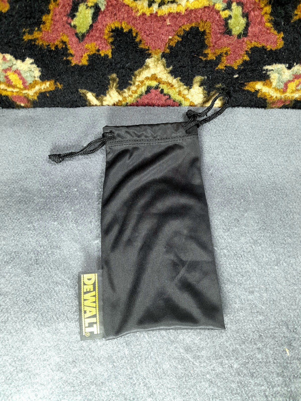 DEWALT DPG02-21 Silky Black Micro Fiber Bag With Drawstring Closer *New*