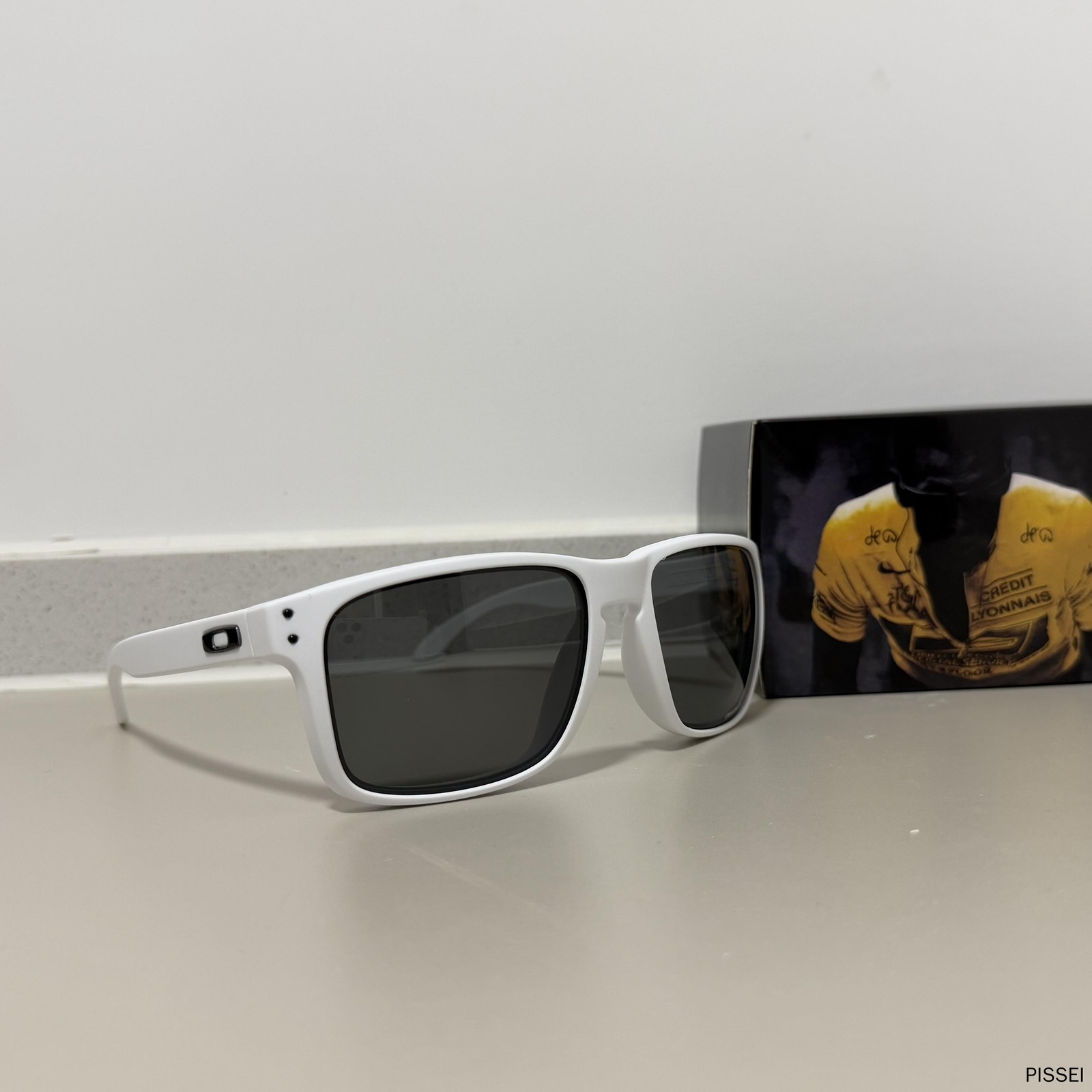 Oakley HOLBROOK XXL OO9487 White frame with black polarized lenses IN BOX