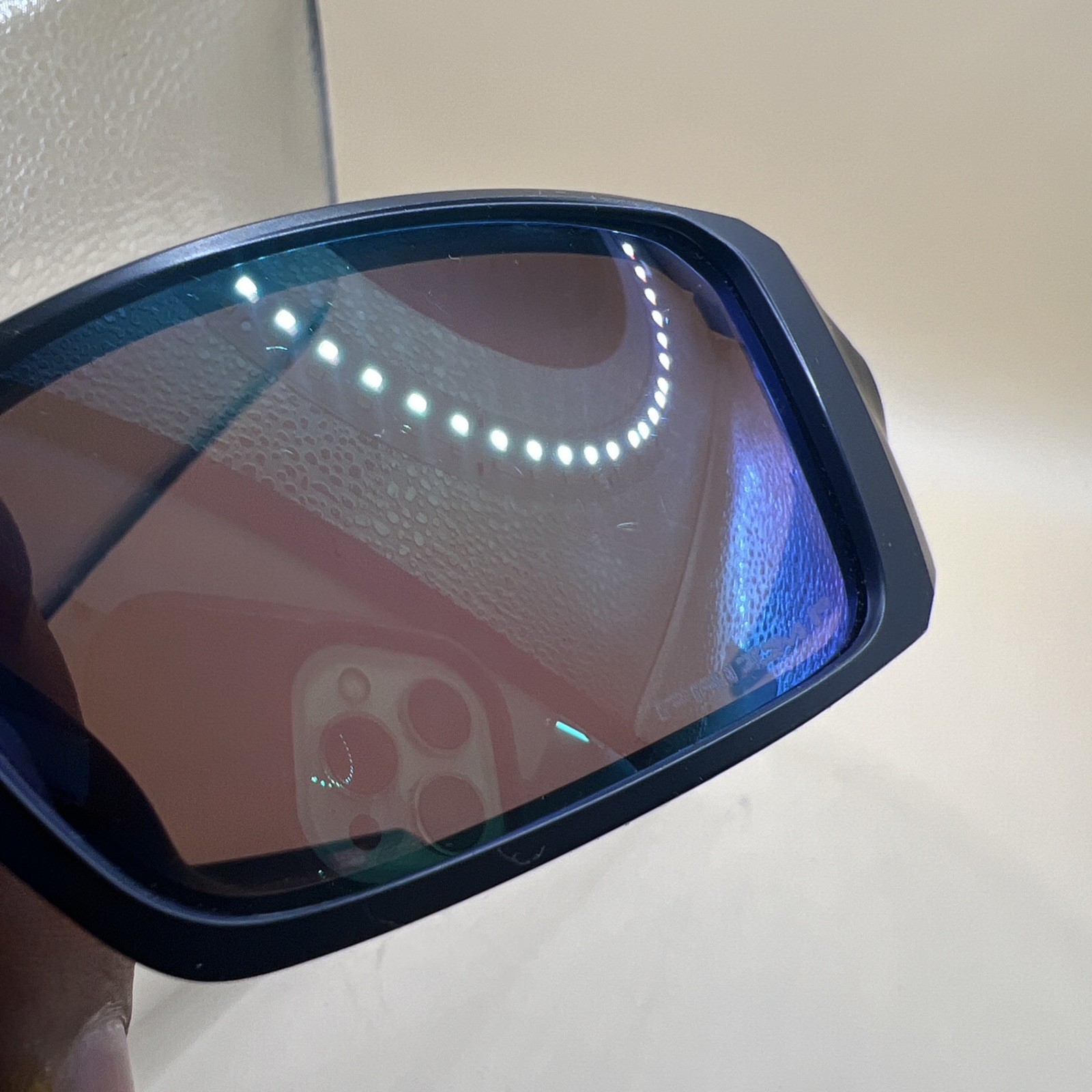 Oakley Heliostat OO9231-1061 Sunglasses. 129mm Temple. 43.5mm Lens Height.
