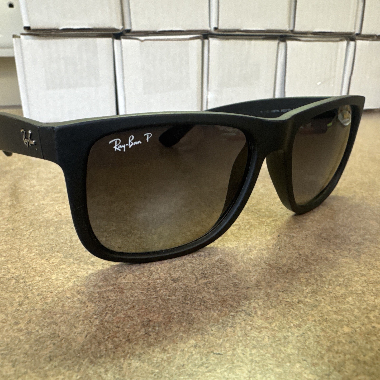Ray-Ban RB4165 622/T3 54-16 Justin Gray Polarized Sunglasses – Matte Black #J43