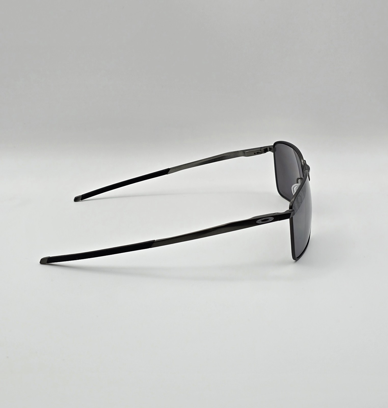 Oakley Ejector OO4142 03 Carbon / Prizm Black Polarized 58 mm Men’s Sunglasses