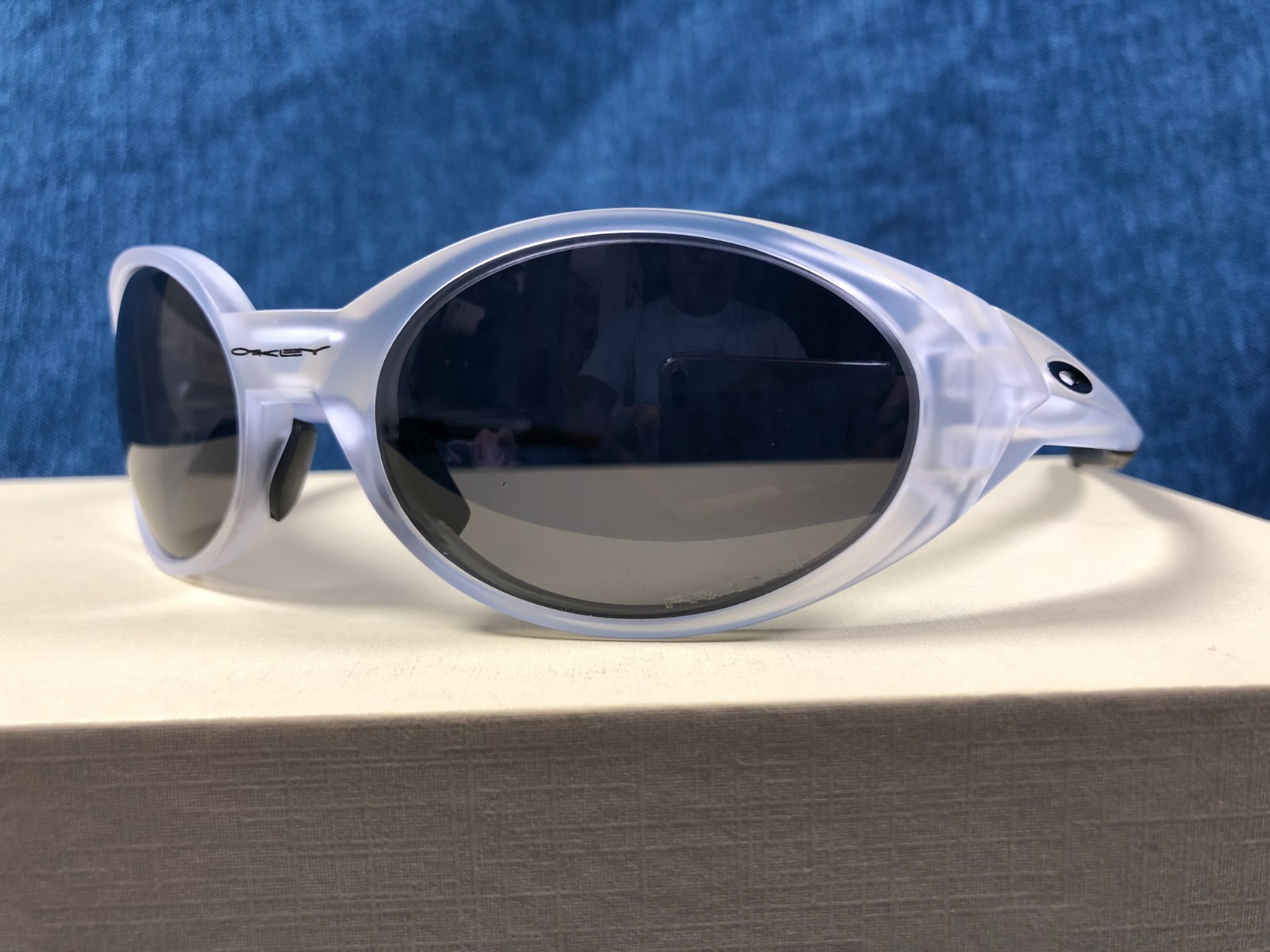 Vintage Oakley Eye Jacket Redux OO9438-01 Matte Transparent frame/Grey lens