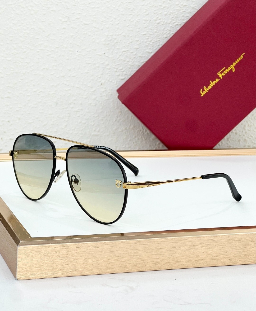 Salvatore Ferragamo Style Unisex Sunglasses – MODEL：SF3056S – SIZE: 58口16-145