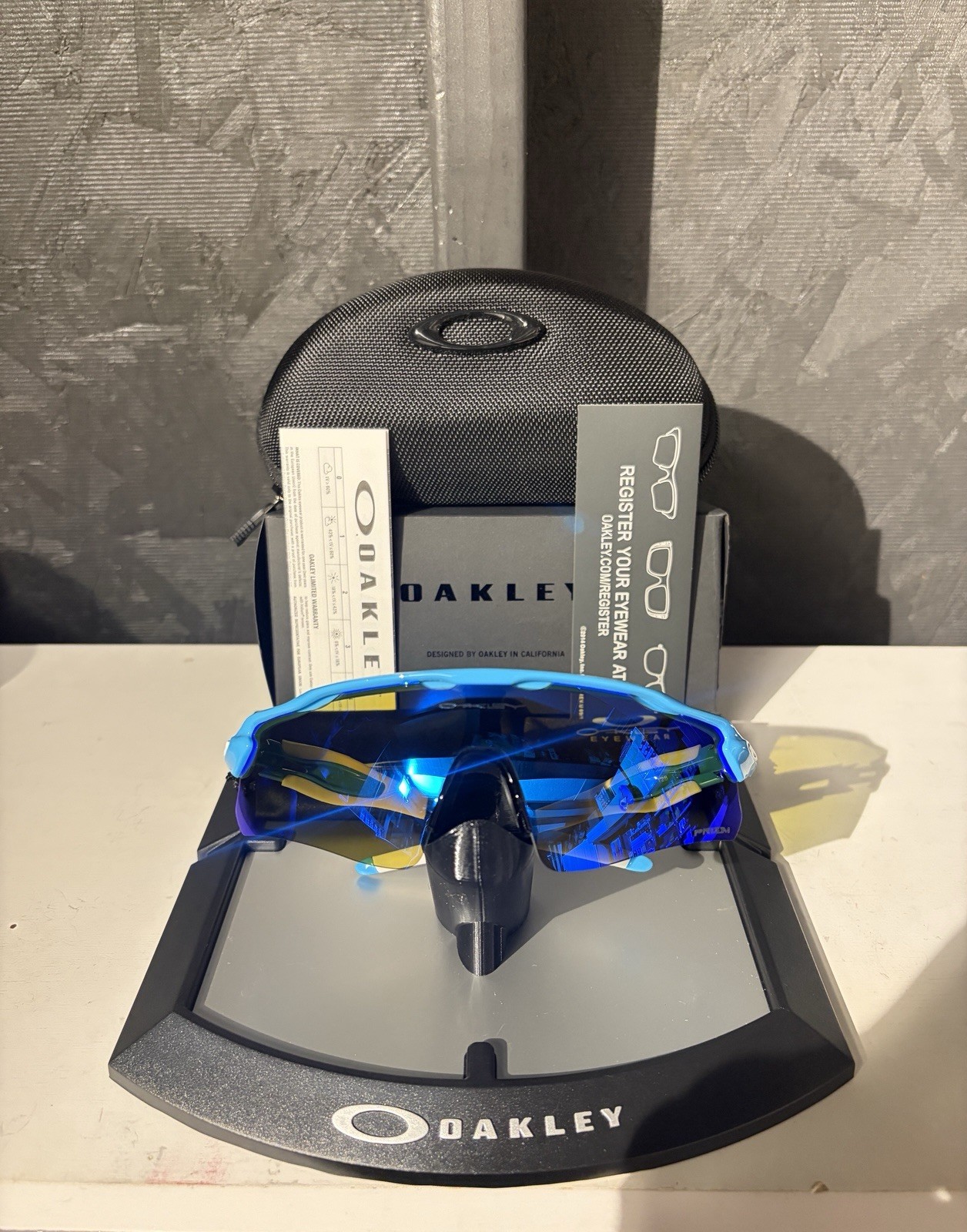 NEW Oakley 009208 Radar Ev Path Men’s Sunglasses – Prizm