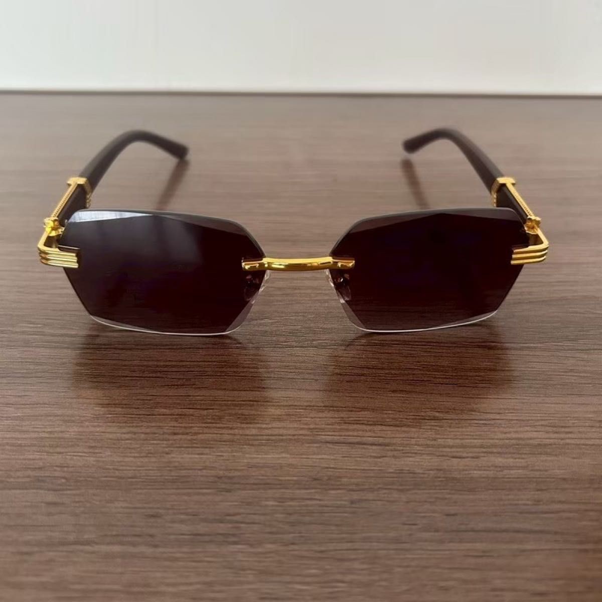 《 left》 Rimless Sunglasses, Square Type, Edges None, Gray Lens, Wood-like