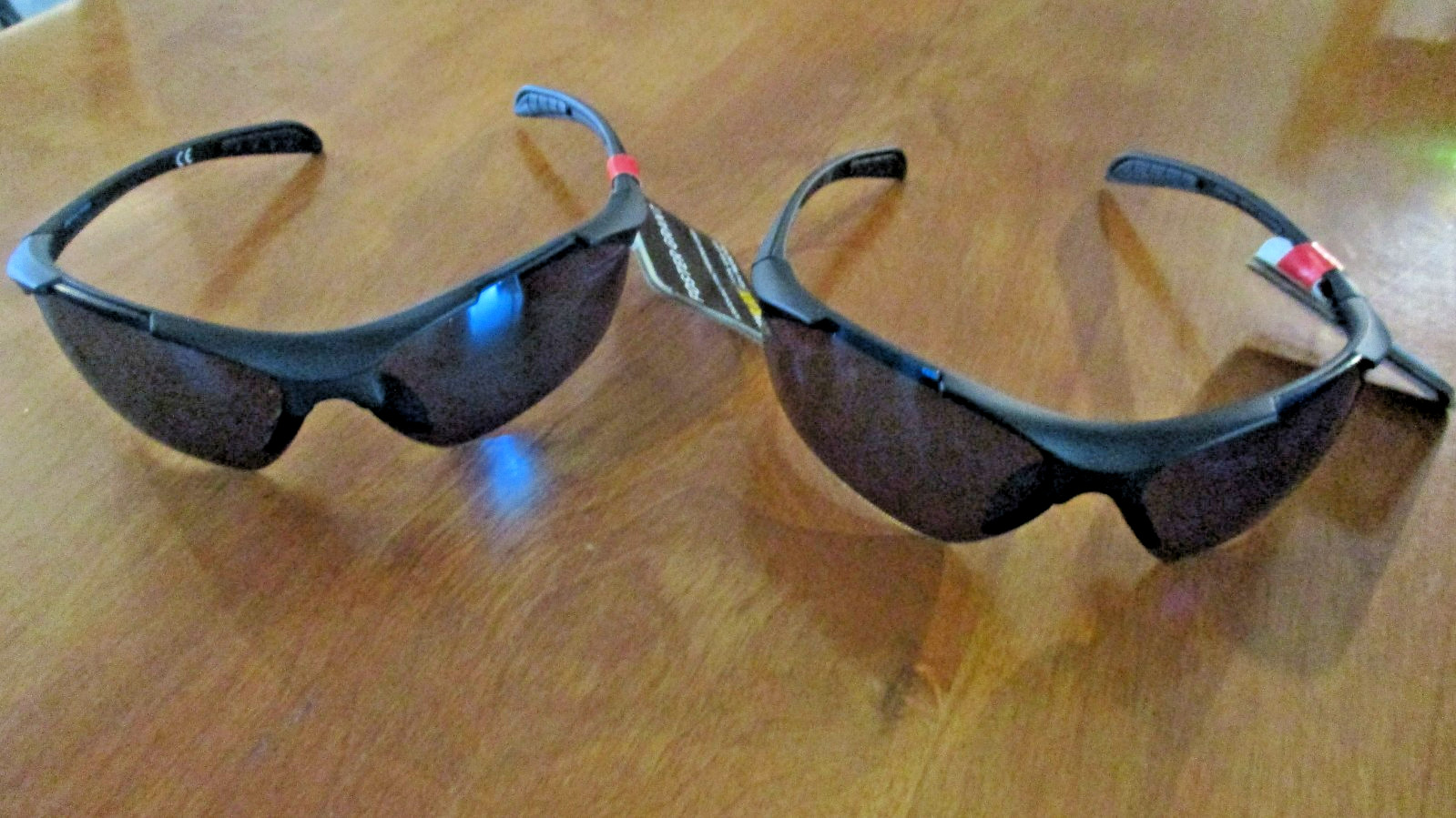 2 NWT PAIR FOSTER GRANT UNISEX SCIMMAGE STYLE SUNGLASSES 100% UVB/UVA