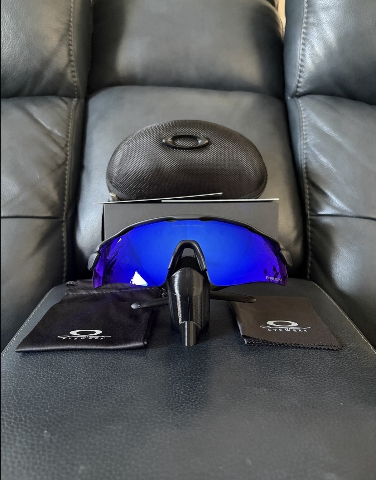 NEW Oakley 009208 Radar Ev Path Men’s Sunglasses Black Frame – Blue Prizm Lens