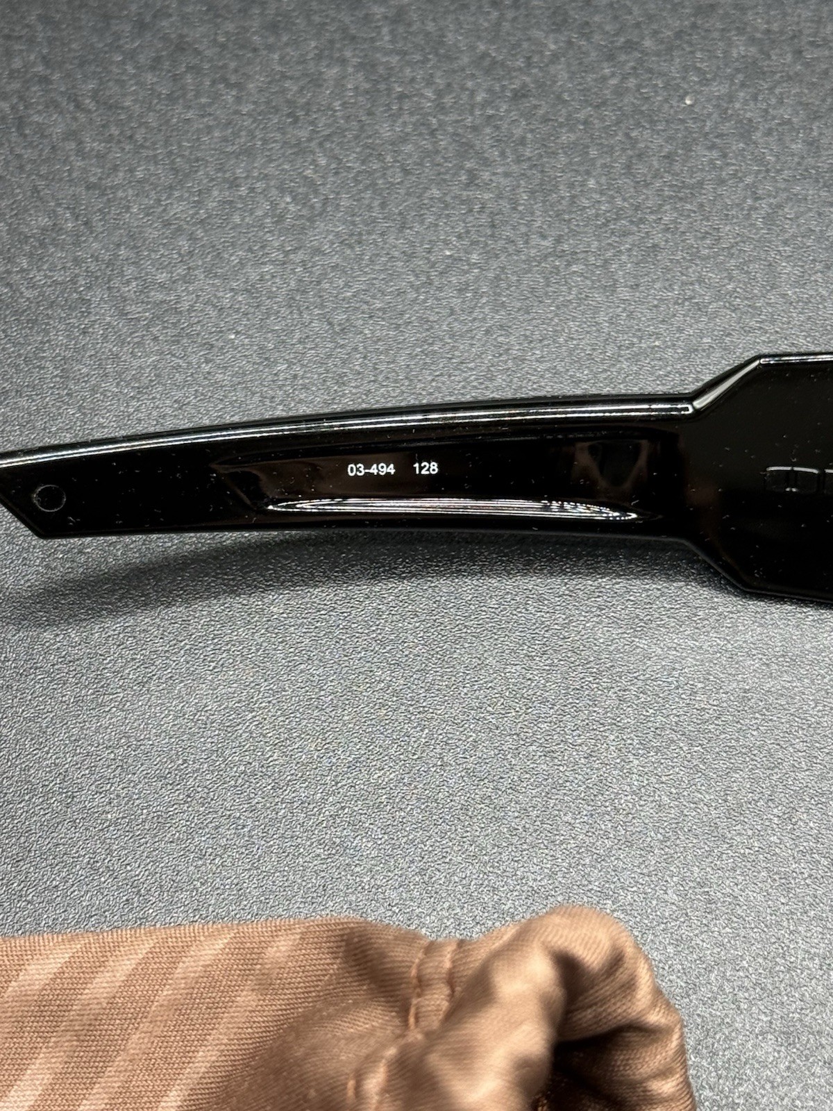 Oakley Oil Rig Polished Black w/G40 Black Gradient Lenses 03-494