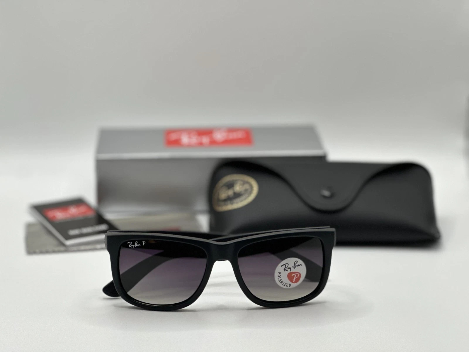 Ray-Ban Justin RB4165 622/T3 Matte Black Grey Gradient Polarized Sunglasses 54mm
