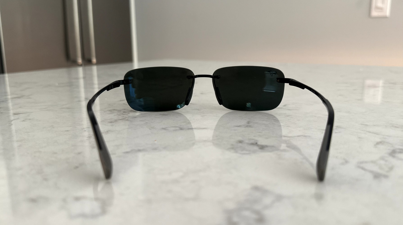 Maui Jim Lanakila PolarizedPlus2 Sunglasses – Black Titanium Frame w Grey Lenses