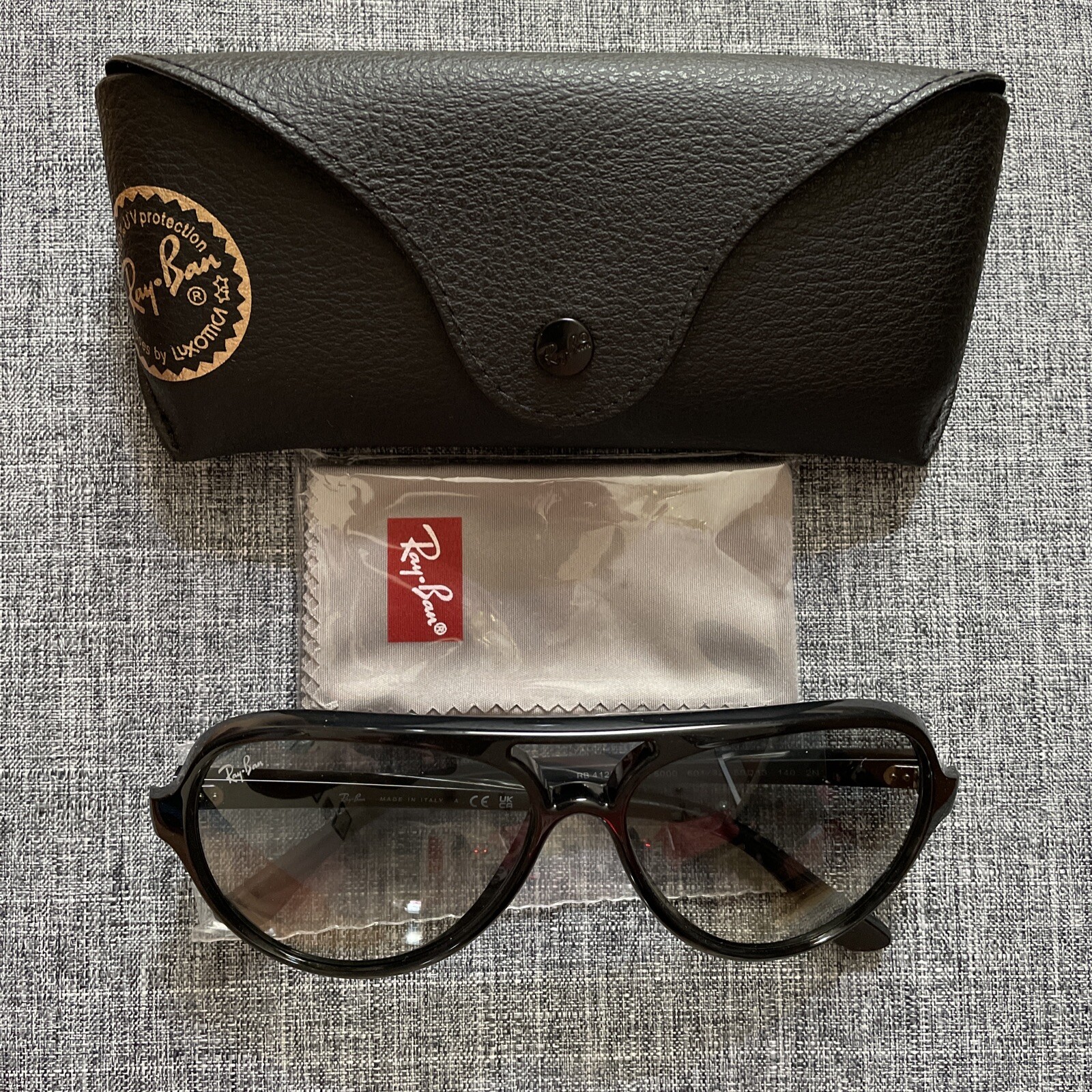 Ray Ban RB4125 Cats 5000 Aviator Sunglasses Black/Grey Gradient 59mm