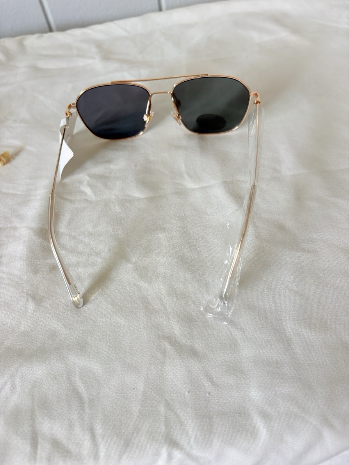 Fossil Aviator Sunglasses Gold Metal Frame Blue Mirrored Lenses