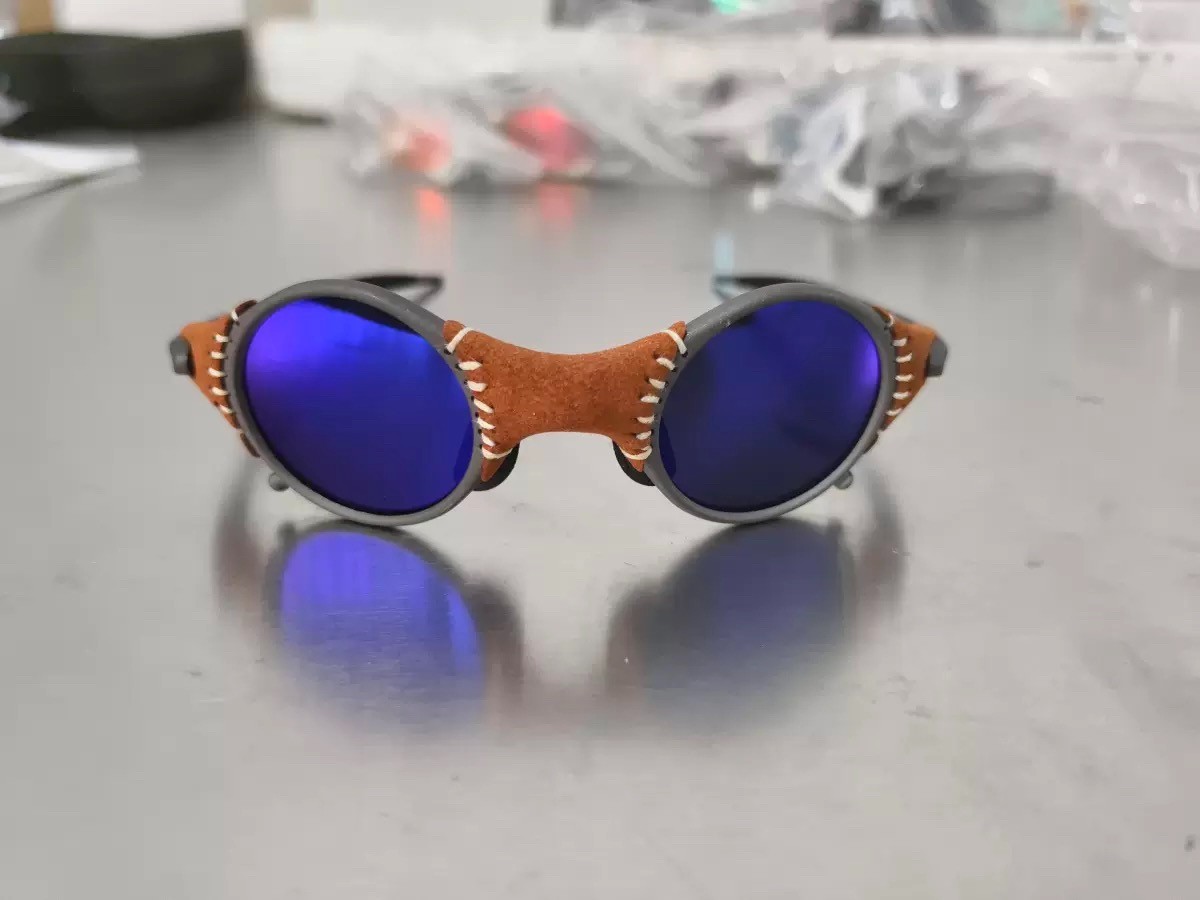 Oakley X-Metal Mars Leather Edition – Avant-garde Gorpcore-style Polarized Blue*