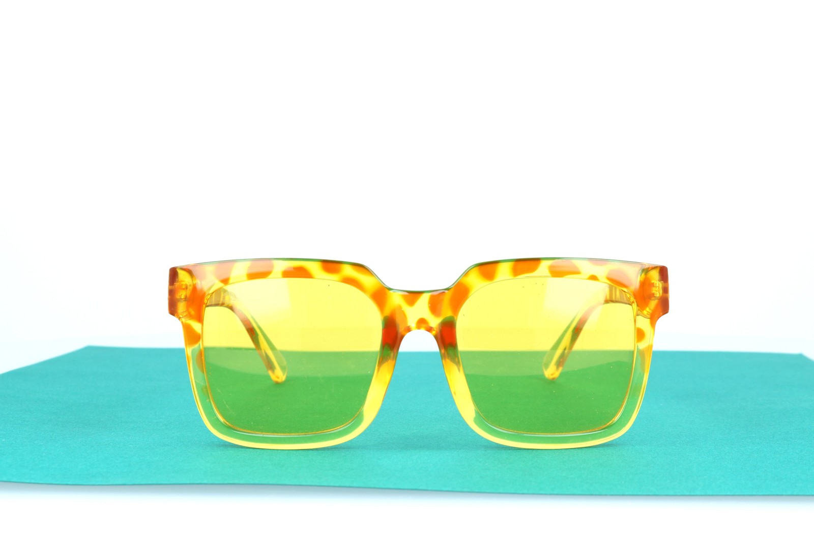 Rainbow Optx Unit Yellow yellow square Sunglasses