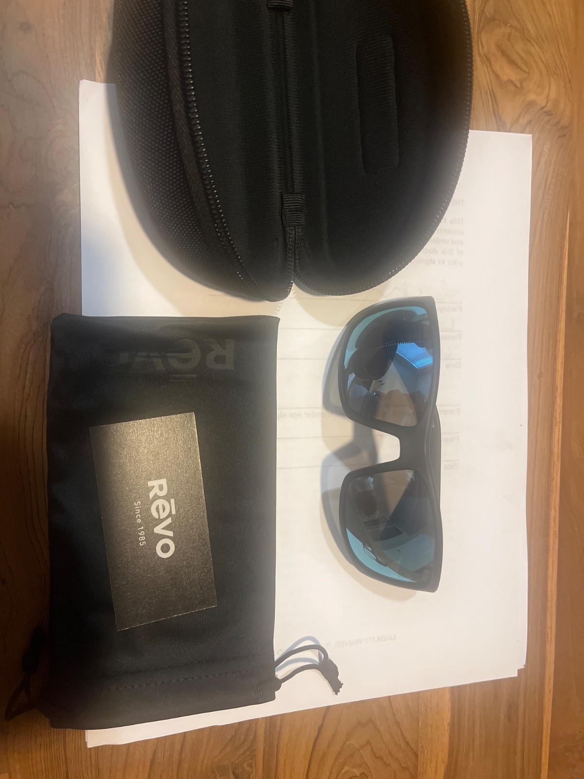 NEW REVO REBEL Matte Black POLARIZED Blue Water Lens Sunglass RE 1137N 01 BL