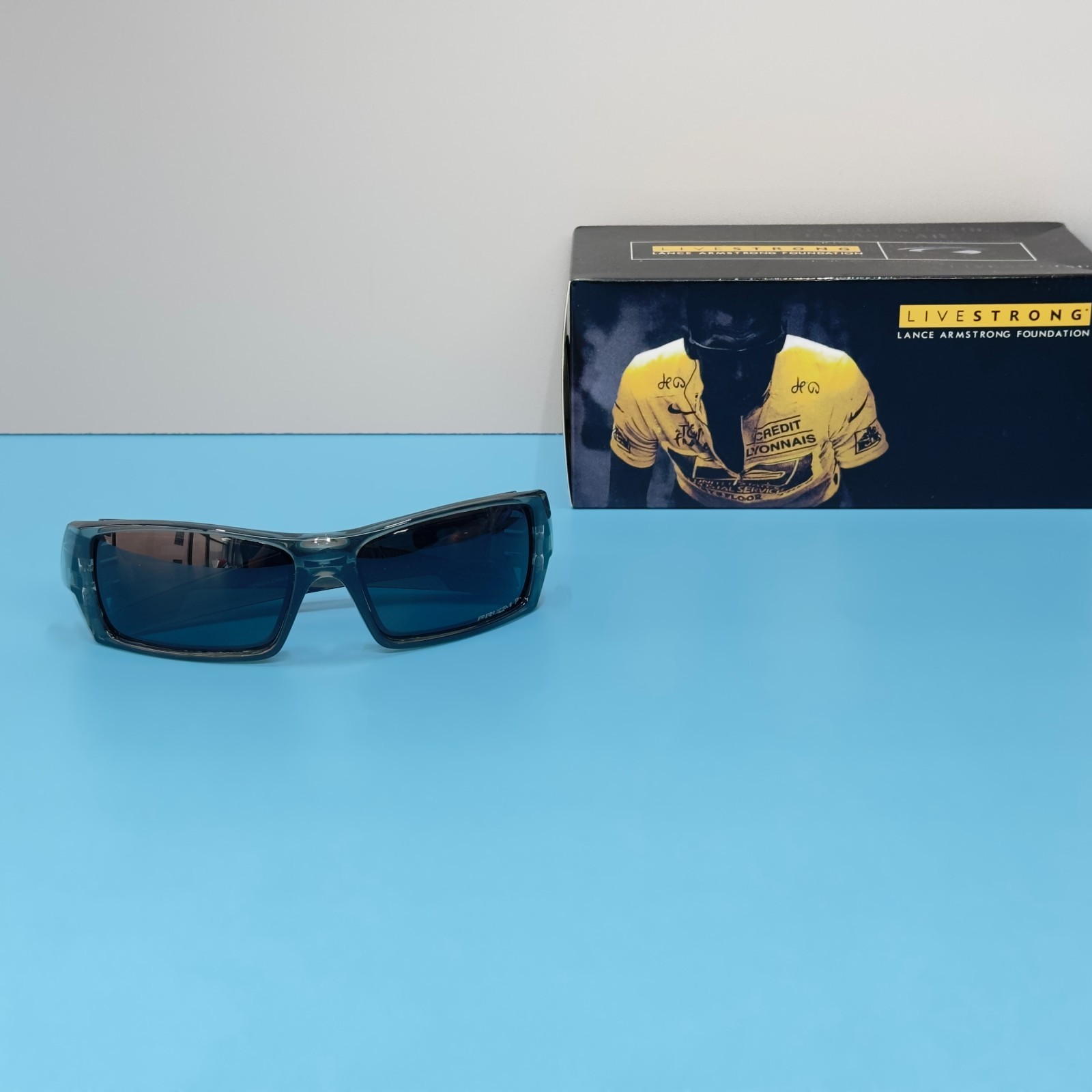 Oakley Gascan OO9014 Transparent Gray Frame Gray Lens Sunglasses New w/ Box
